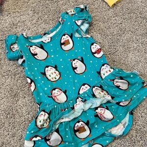 Pure bambino’s penguin bodysuit twirl